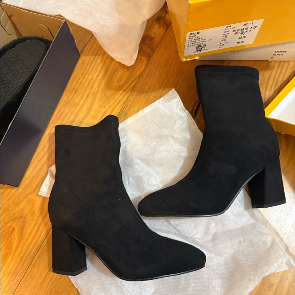 Black Heeled Boots